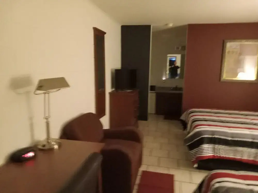 Lighthouse Lodge