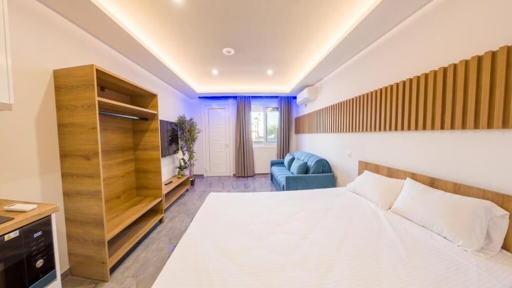 OLYMPIADA GIRNI Suites