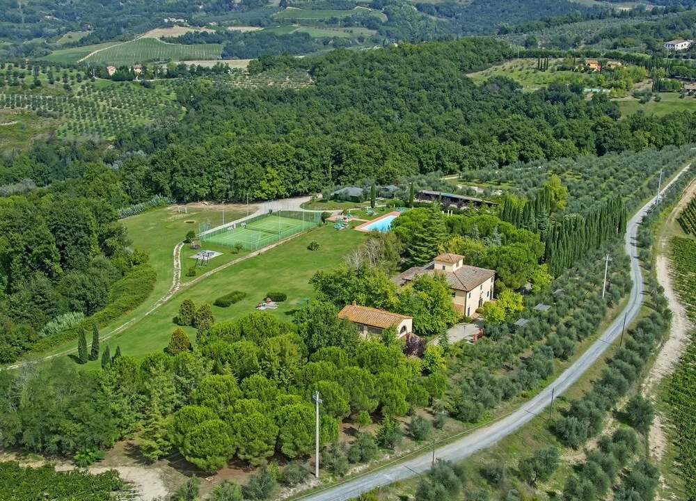 Montespertoli Apartments