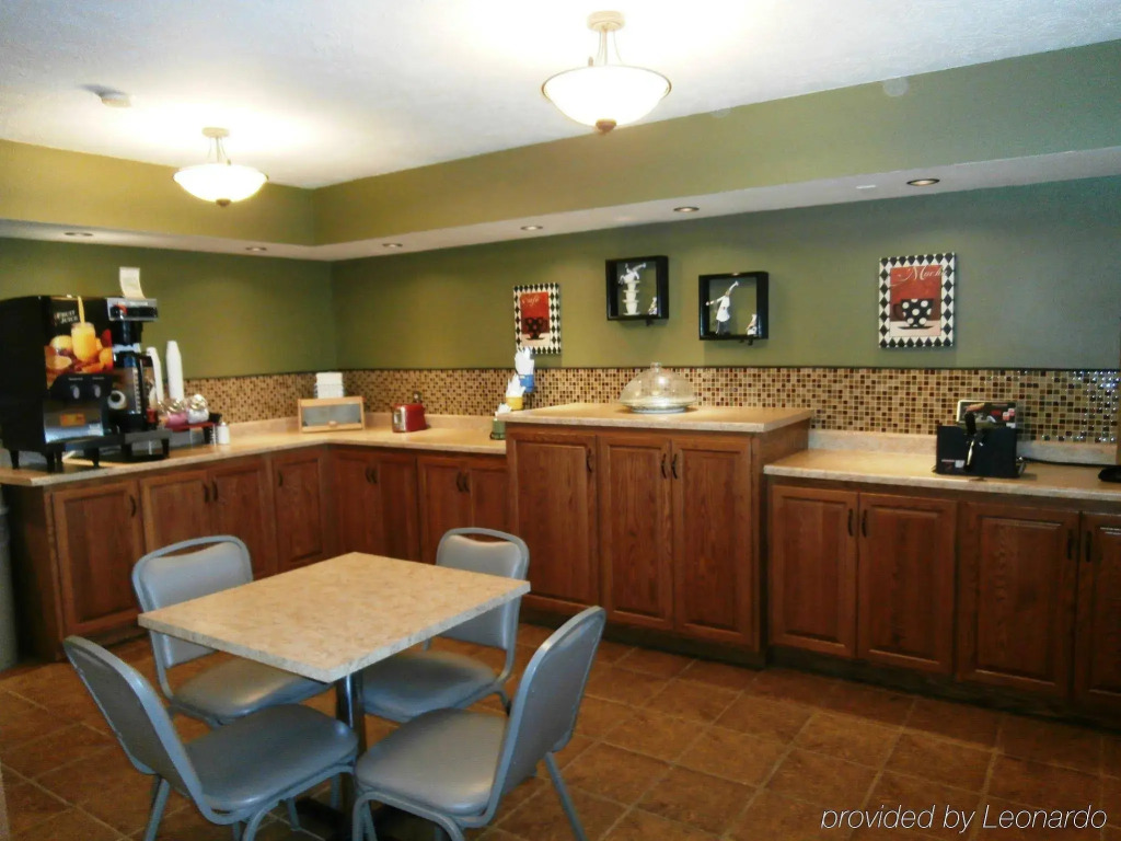 Cottonwood Inn and Conference Center