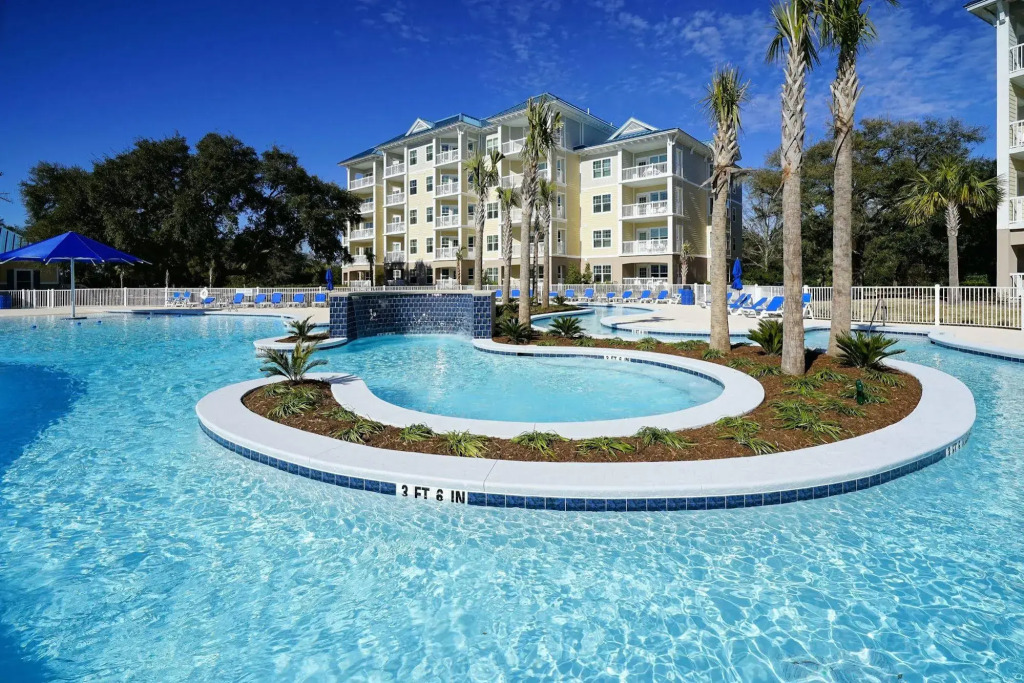 Bluewater Resort & Marina by Spinnaker Resorts