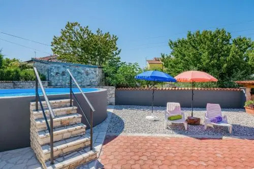 Apartment Complex Villa Visnjan with Pool