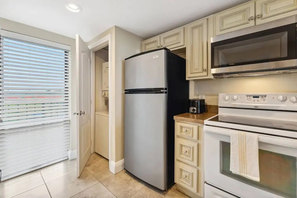 Edgewater Tower 2 Unit 409