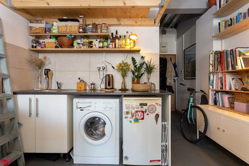 Studio Flat Along The Canal In Hackney