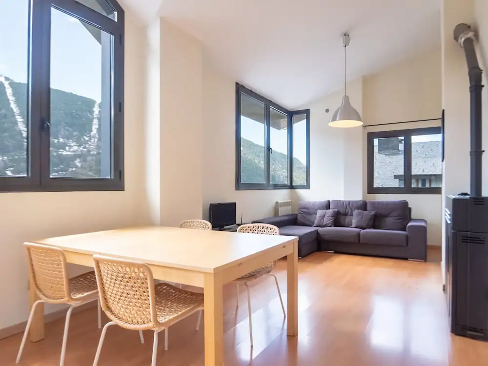 El Tarter The Mirror & Spa Apartments