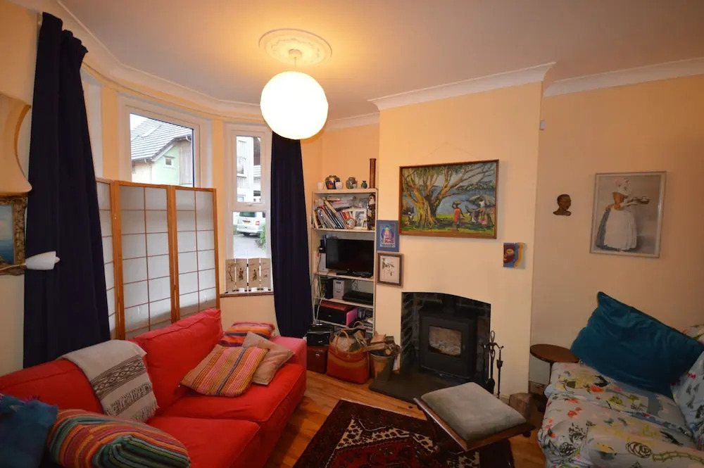 Beautiful 2 Bedroom House In St Werburgs