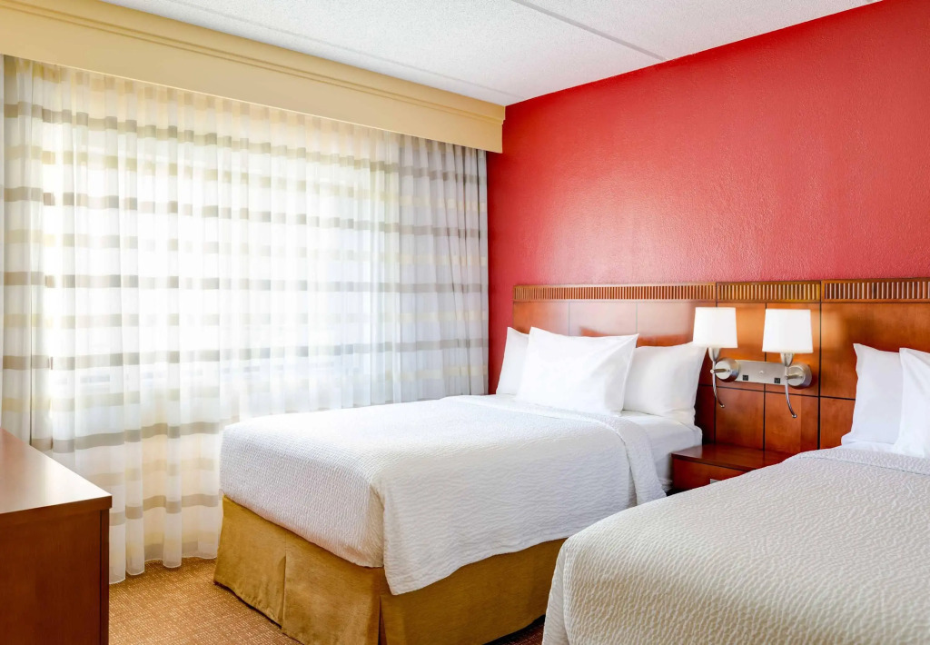 Courtyard by Marriott Raleigh Midtown