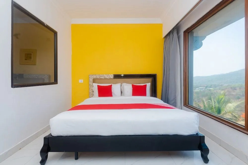 Townhouse Royal Palms Shared Serviced Apartment