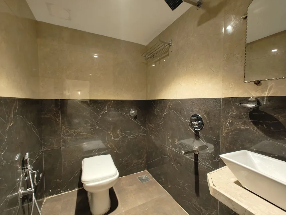 Colaba Suites