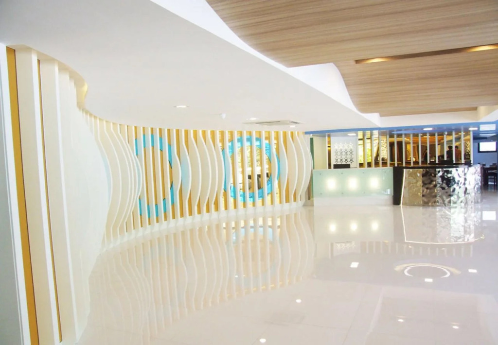 Grand Tower Inn Sathorn Hotel
