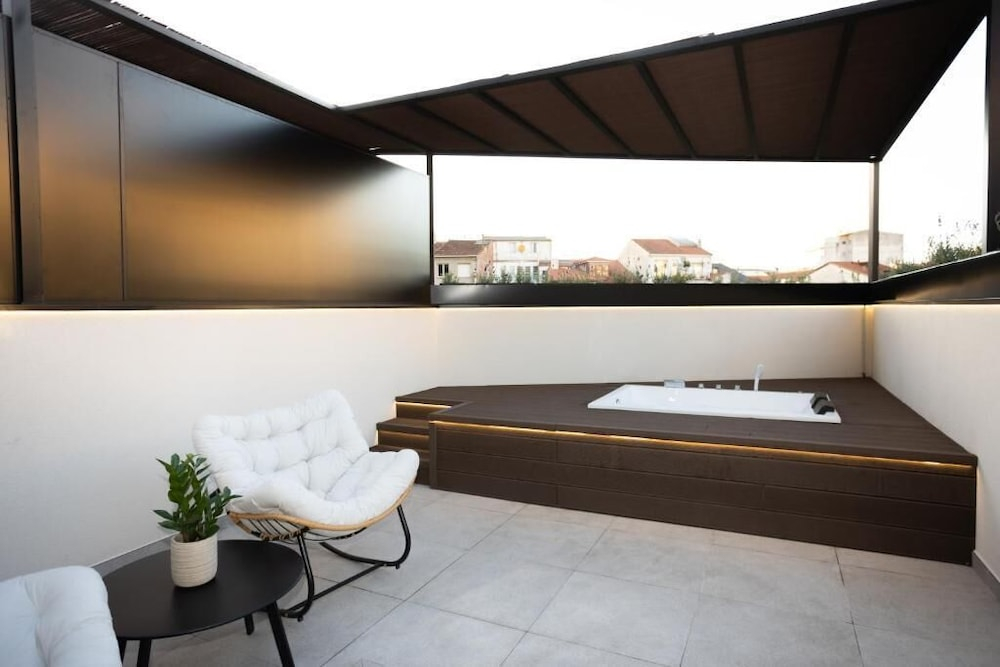 Dorian Suites