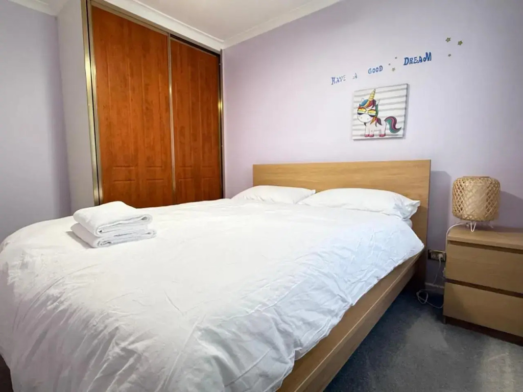 Scullin 3BR House, Free WiFi, Netflix, Parking