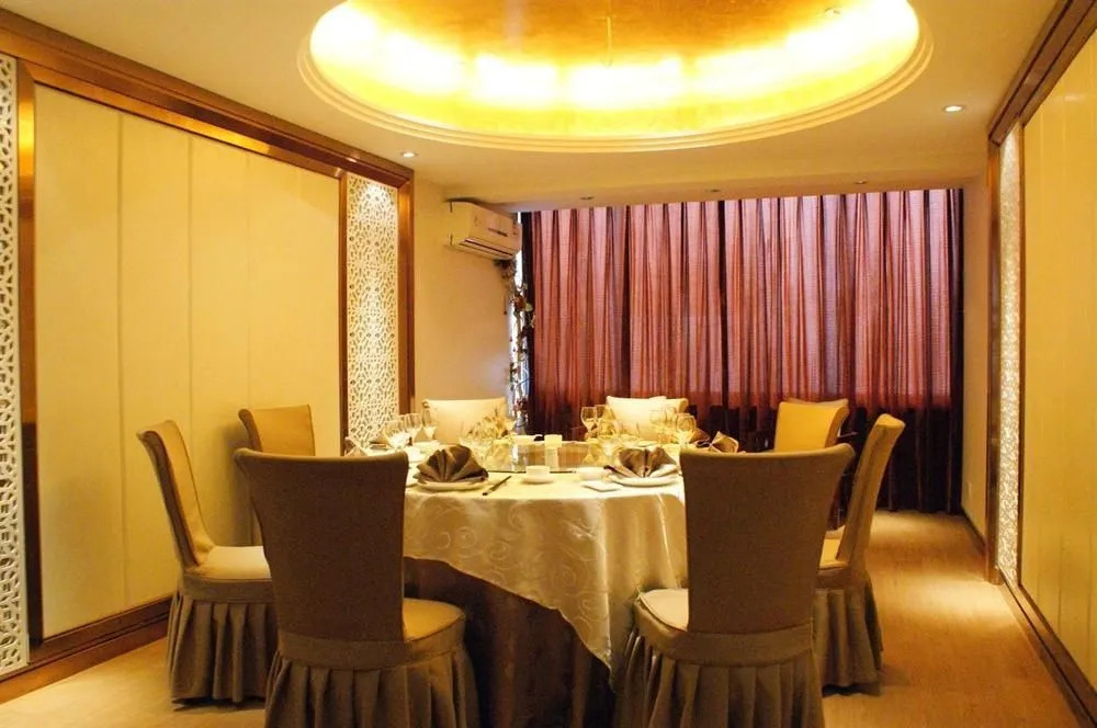Ningbo University Hotel