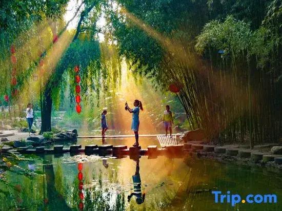 Zhuquan Village Scenic Area Hostel