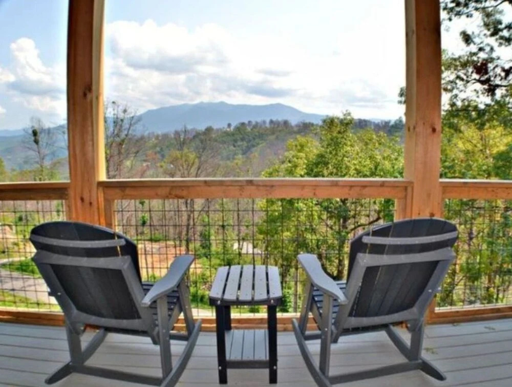 Five Bears Den - Views from EVERY room