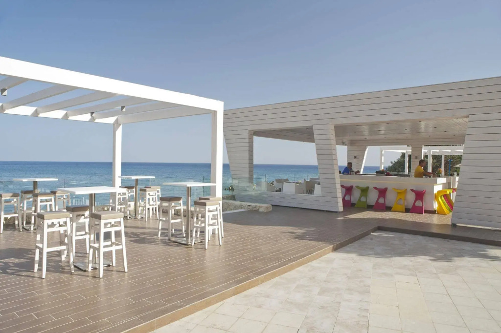 Sunrise Hotel