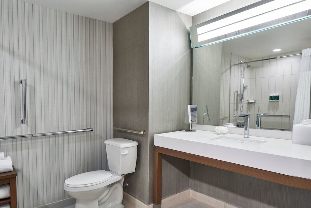 Courtyard by Marriott Baltimore Downtown/McHenry Row