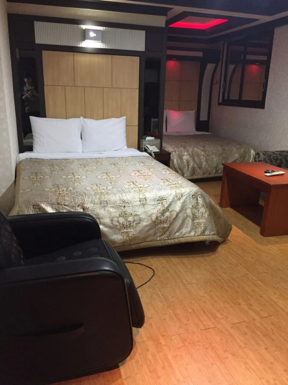 Equus Motel