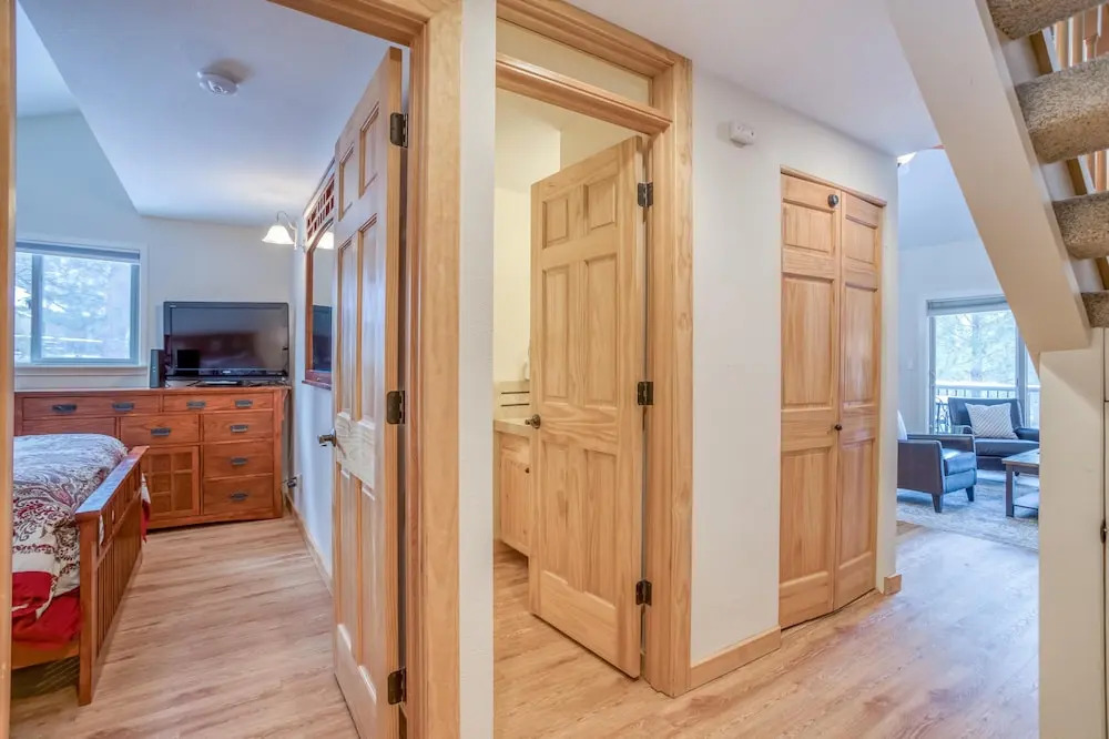 Ski House 233