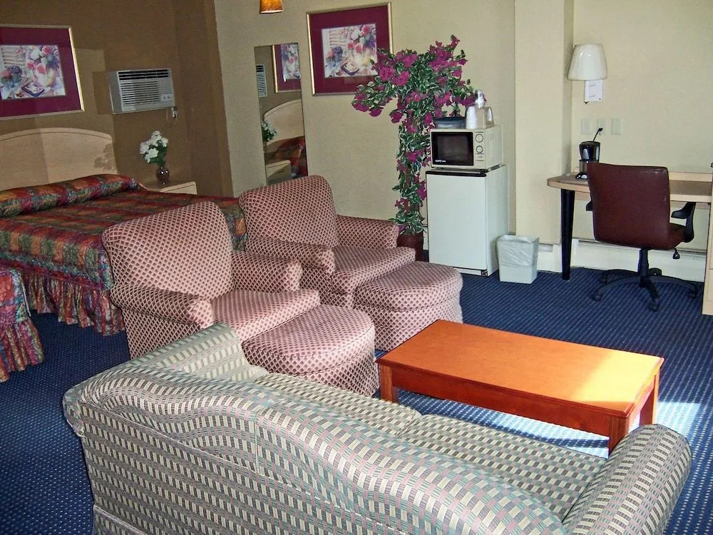 Rivers EDGE MOTEL