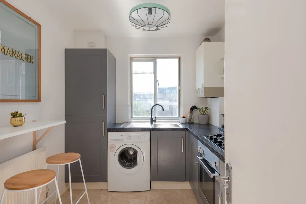Modern 1BR Flat in Angel/islington, Fits 4