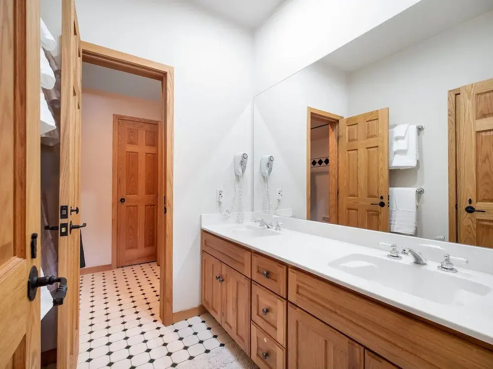 HSLG Keystone Ranch Retreat 5 bedroom