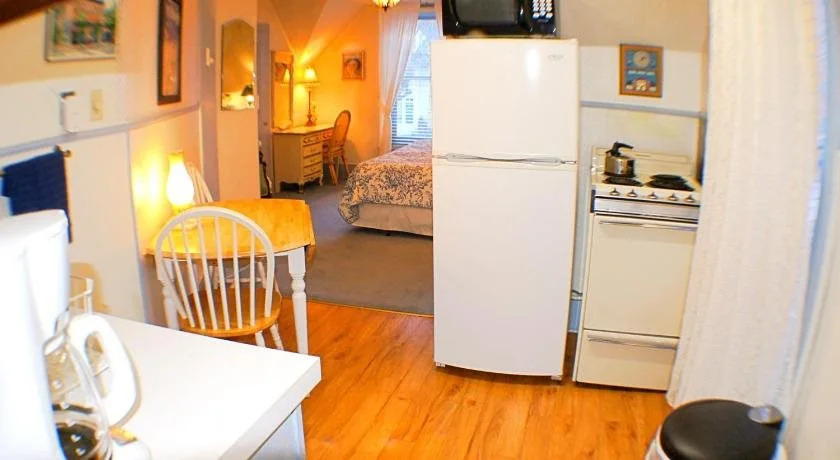 The Snow Queen Lodge and Cooper Street Lofts