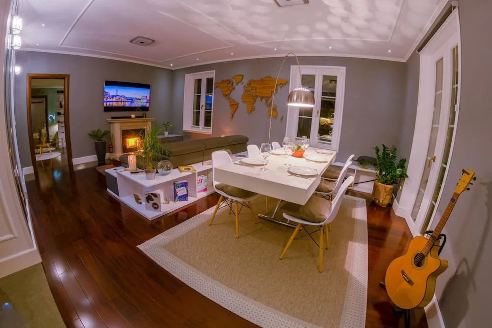 Luxury Apartment Eqanimity