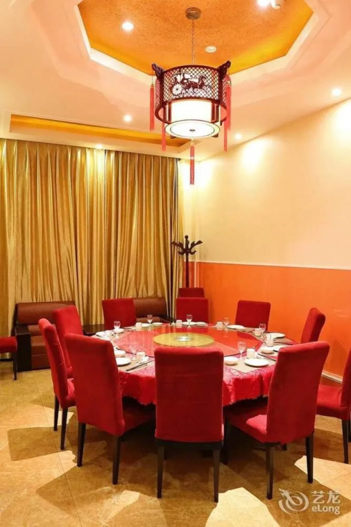 Evergreen hotel Qingdao (original xing fu lai business hotel)(青岛长荣酒店)