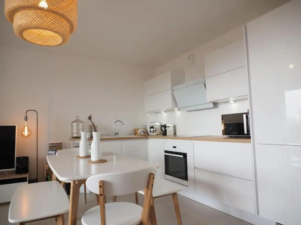 La Londe La Mer : appartement proche plages & vue superbe sur les îles d'or