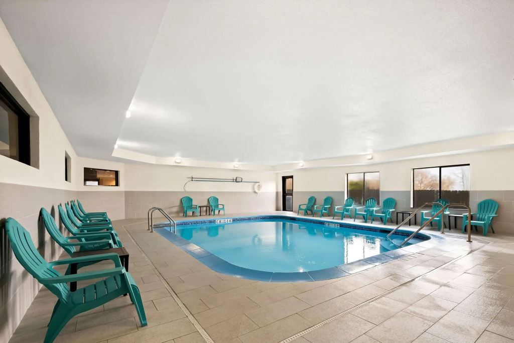 Comfort Inn & Suites Decatur-Forsyth