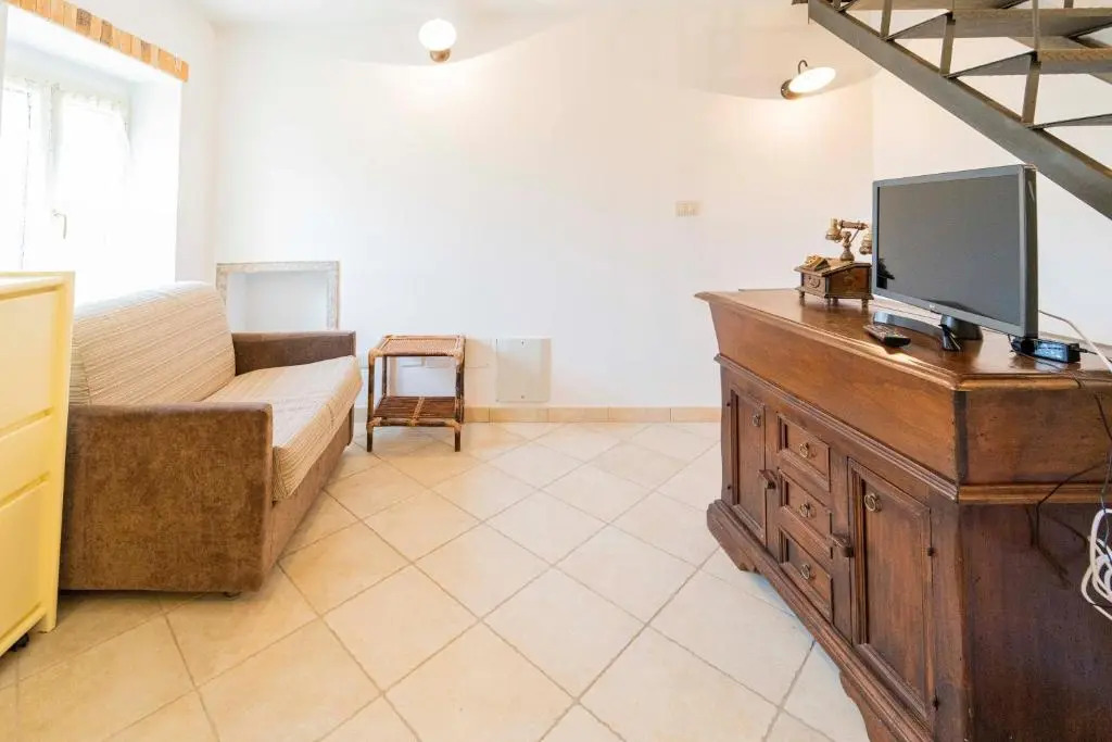 129 - Casa indipendente Velva, 15 km dal mare