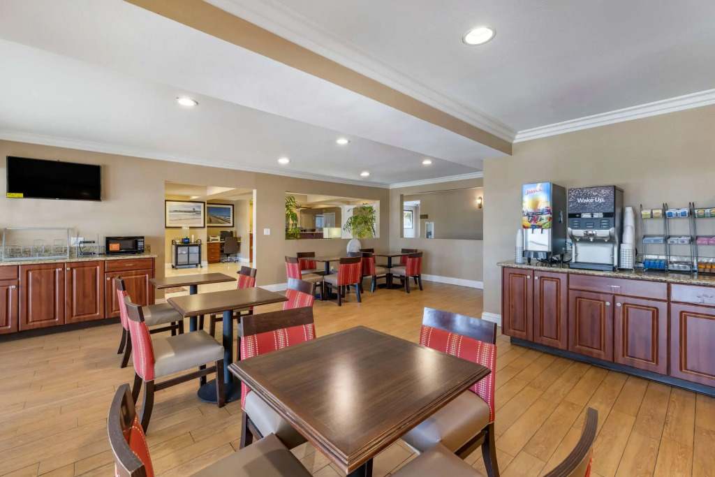 Comfort Suites San Clemente Beach