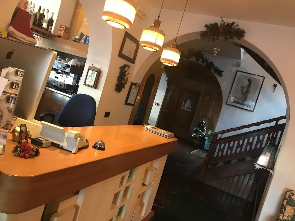 Hotel Monti Pallidi