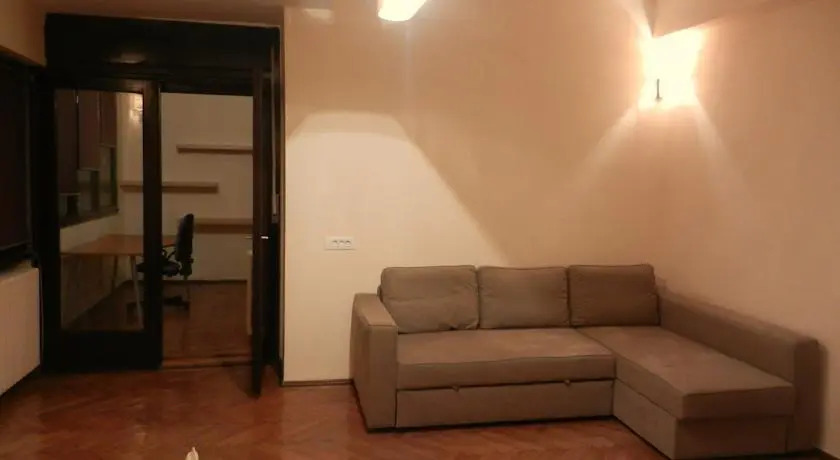Redlotus Accommodation - Carol