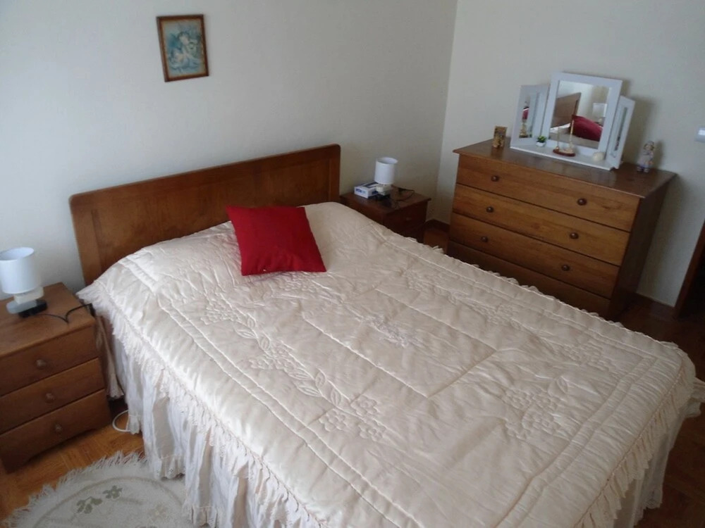 House With 3 Rooms in Budens, With Wonderful sea View, Terrace and Wif