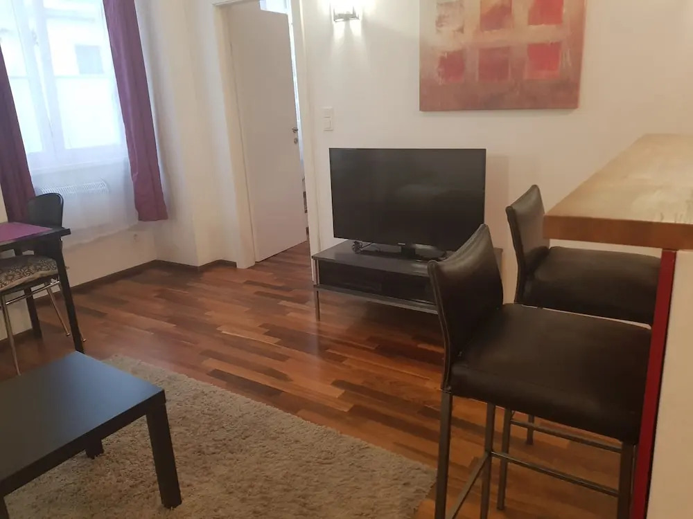 Amazing Flat near Center