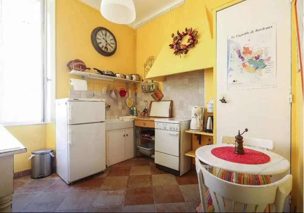 Provencal Style and Large 1 Bedroom