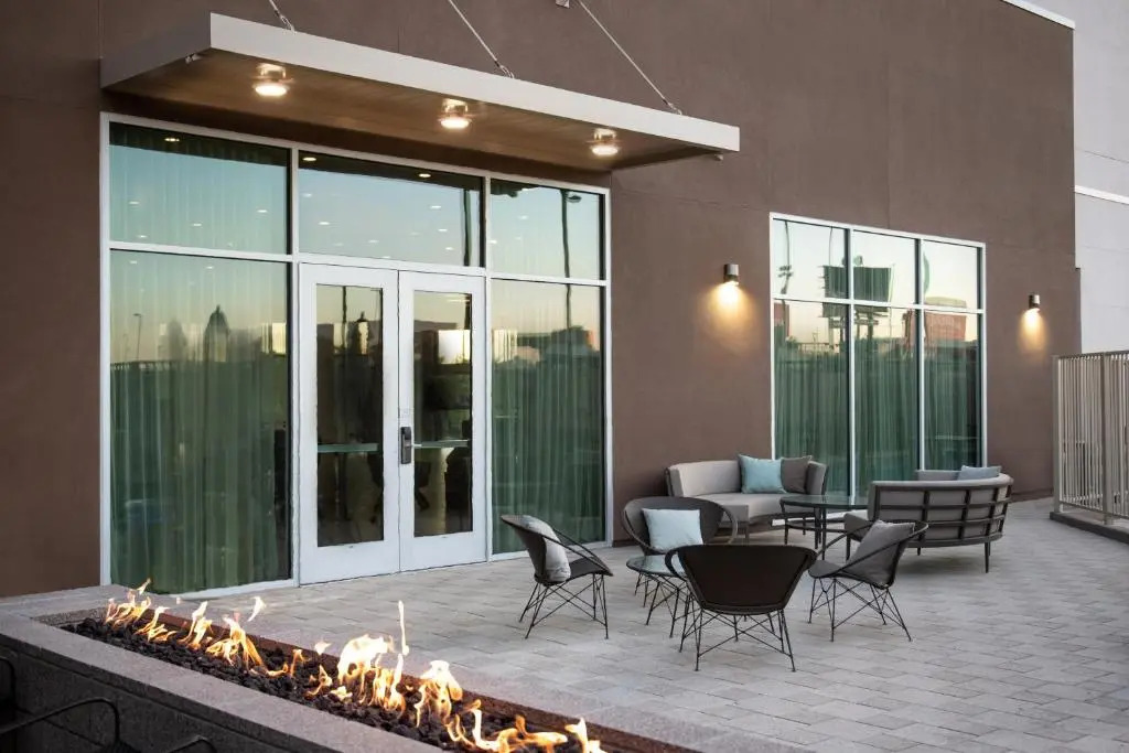 Courtyard by Marriott Mesa at Wrigleyville West
