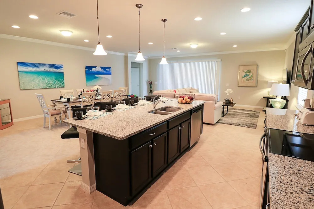 Windsor at Westside-8 Bedrooms House w/pool-3710WW