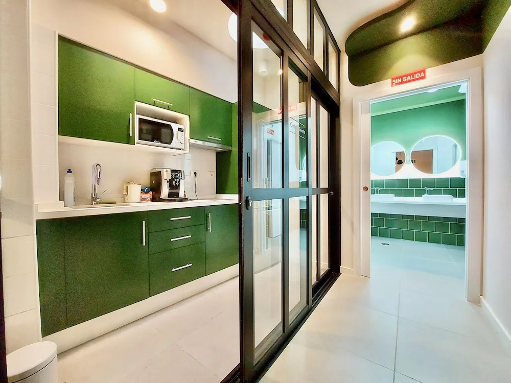 Atypicap Capsule Hostel