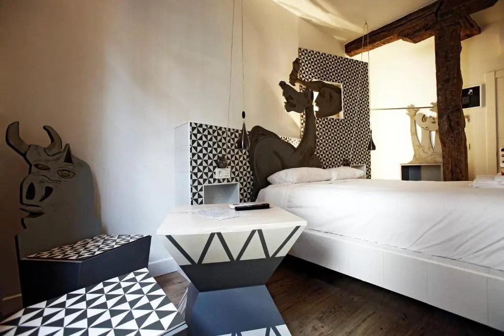 Basque Boutique by gaiarooms
