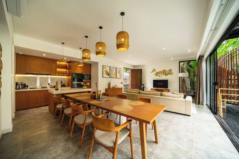 Red Sunset Villa - Canggu