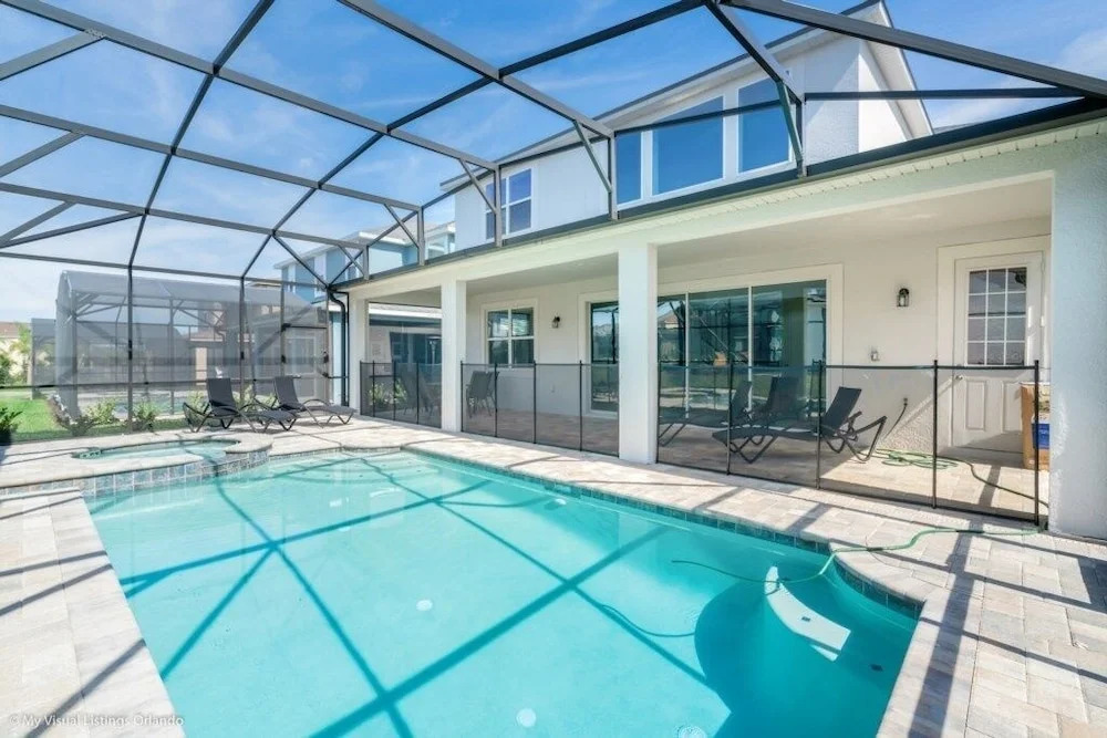 Beautiful Spacious 6 Bed Pool, Spa, Game Room 6 Bedroom Villa by RedAwning