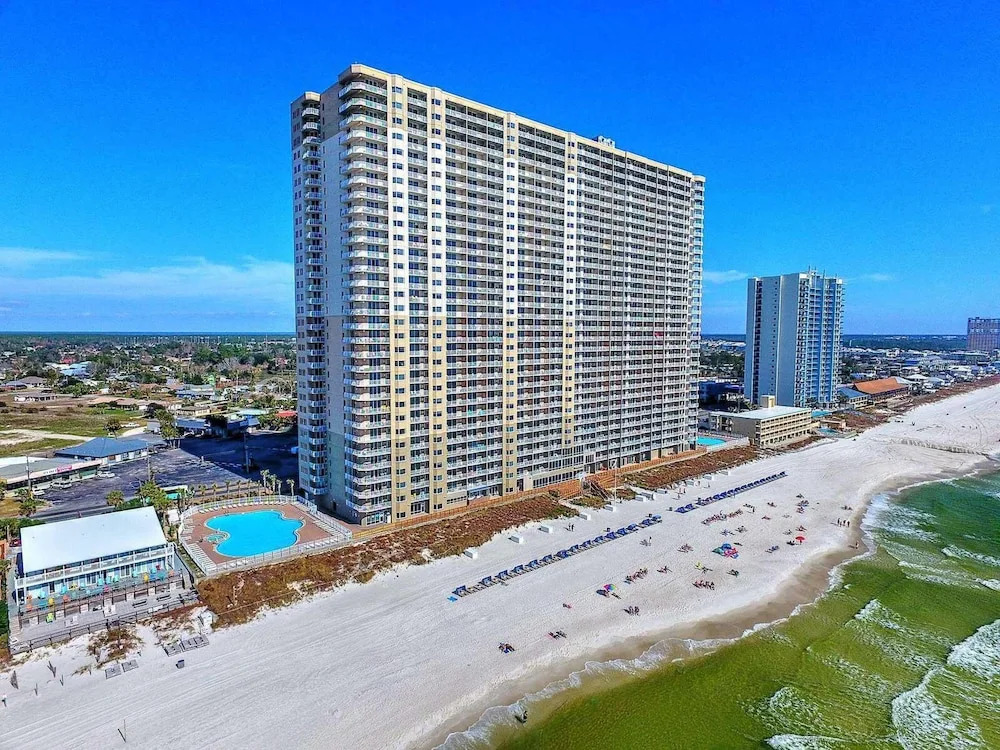Tidewater Beach Luxury Penthouse With Resort Amenities and a View!