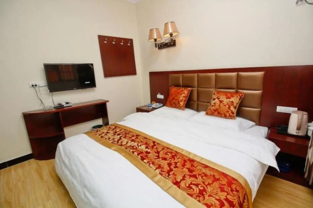 Xianyang Run 8 Business Hotel