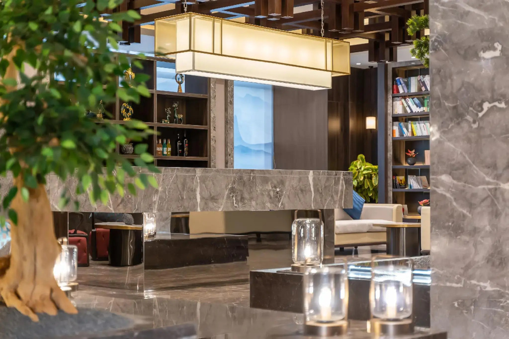 Rezen Dong Hotel
