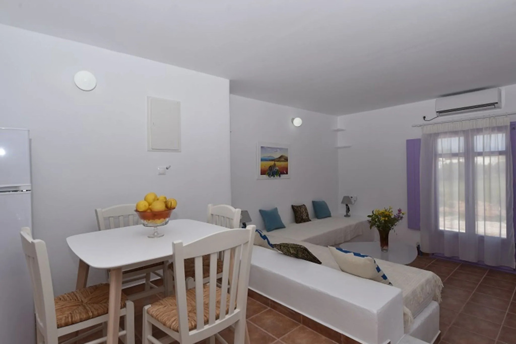 Analypsi Houses