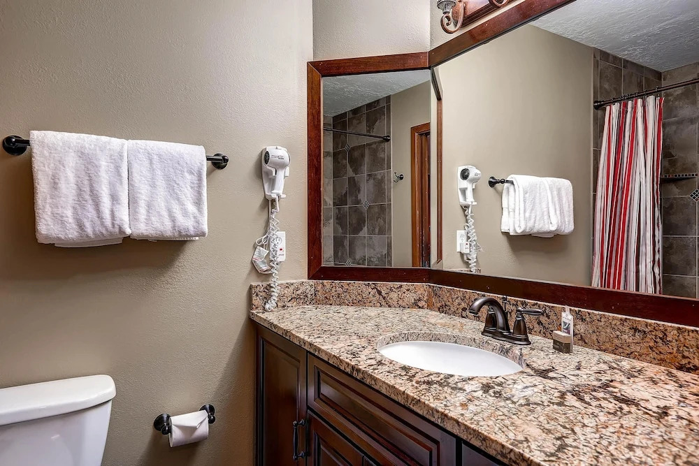 Lakeside 1529 by Park City Lodging