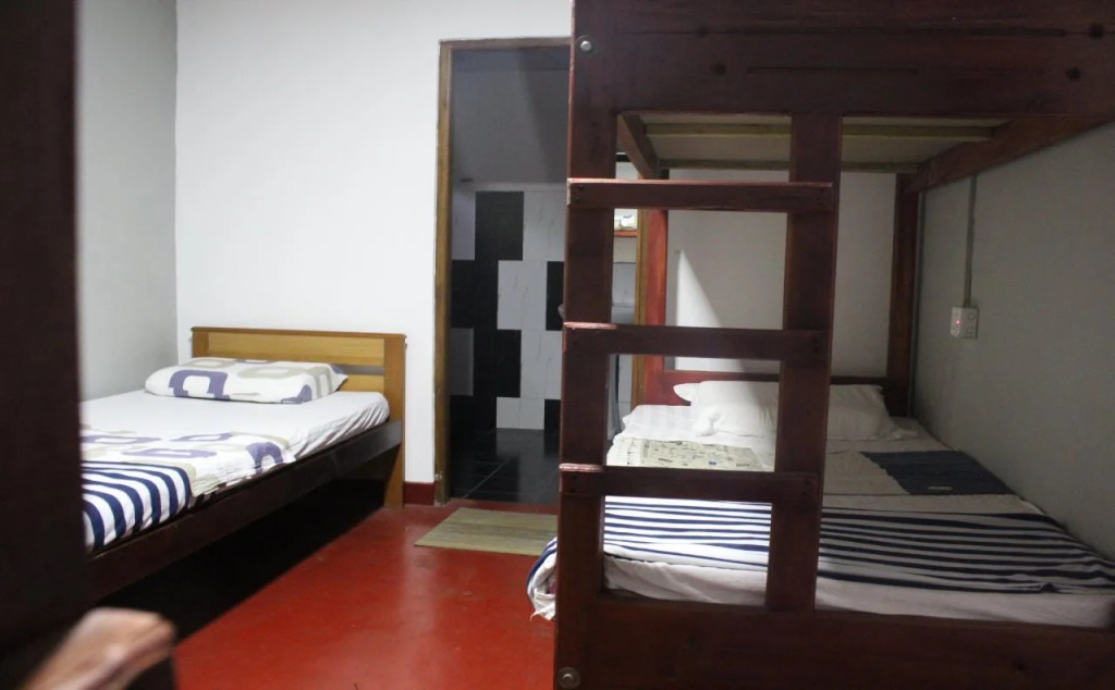 Hi Lanka Backpackers - Adults Only